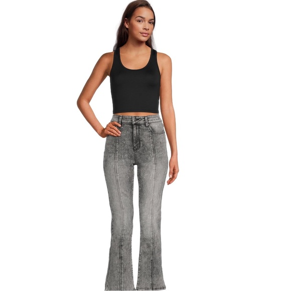 Time and Tru Women's Seamed Flare Jeans,           Size 8 Petite new with tags - Picture 3 of 5